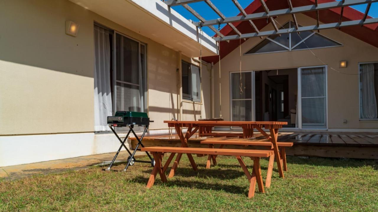 Guesthouse Akabana Miyakojima  Esterno foto